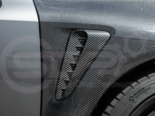 2023-UP GR COROLLA | FACTORY STYLE CARBON FIBER FRONT SIDE FENDERS WITH VENTS (PAIR)