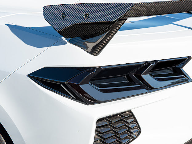 2020+ CHEVROLET CORVETTE C8 DARK TINTED REAR LIGHT COVER