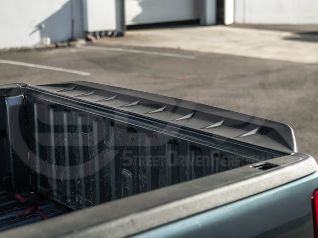 1999-2006 CHEVROLET SILVERADO 1500 REAR TAILGATE WING SPOILER