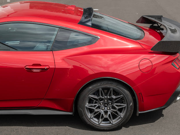 2024-UP FORD MUSTANG S650 | REAR ROOF WINDOW VISOR