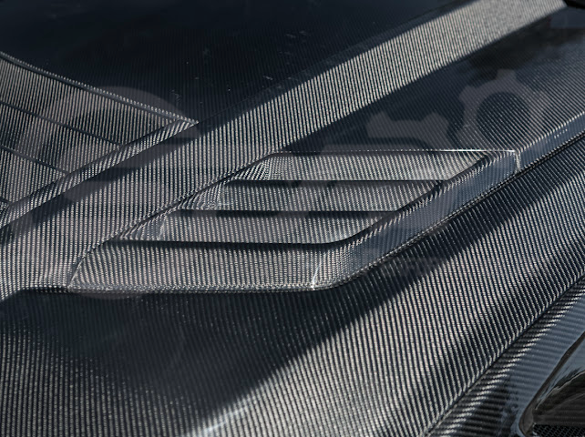 2024-UP FORD MUSTANG | SUPER SNAKE STYLE FRONT VENTED HOOD