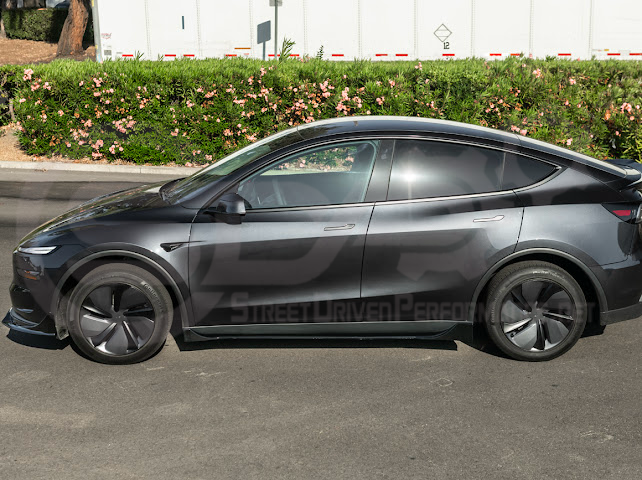 2025-UP TESLA MODEL Y | SDP TRACK STYLE GLOSS BLACK REAR TRUNK WING SPOILER