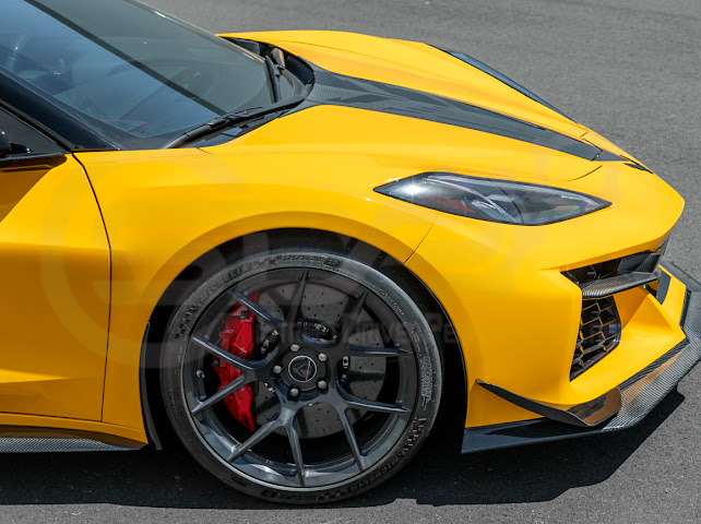 2023-UP CORVETTE C8 Z06 | Z07 EXTENDED PACKAGE CARBON FIBER FRONT LIP SPLITTER & CANARDS GROUND EFFECTS