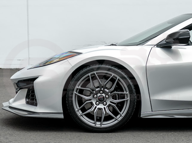 2023-UP CORVETTE C8 Z06 | Z07 STYLE EXTENDED ONE-PIECE FRONT LIP SPLITTER GROUND EFFECTS