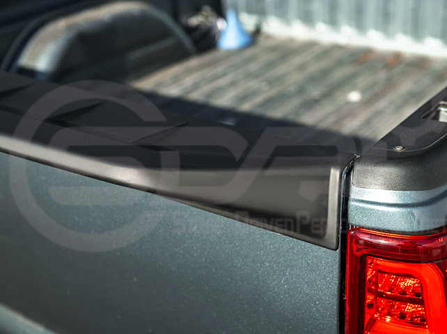 1999-2006 CHEVROLET SILVERADO 1500 REAR TAILGATE WING SPOILER