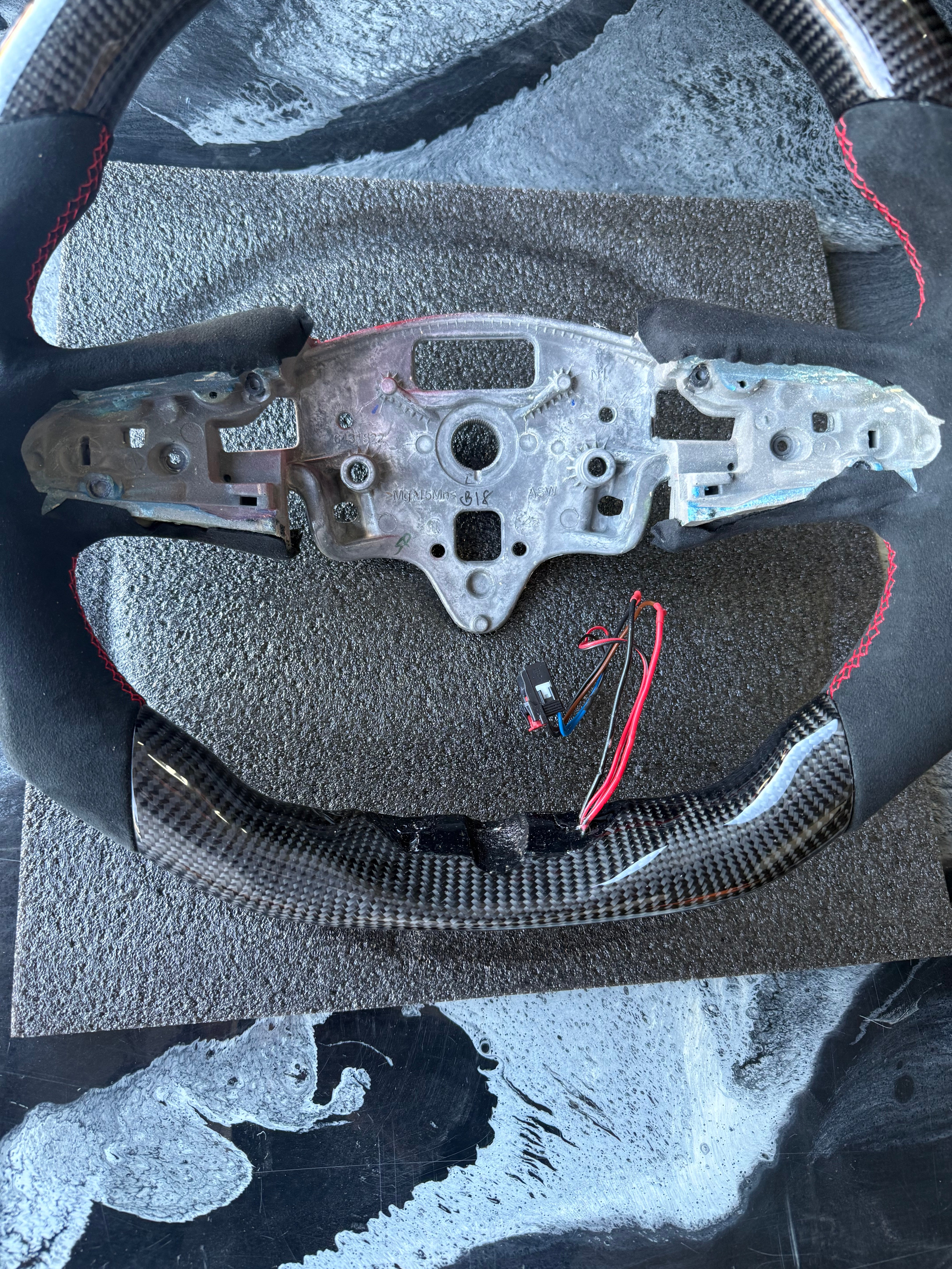 2020 - 2024+ Cadillac CT4-V Blackwing / CT5-V Blackwing - Heated Carbon Fiber Steering Wheel