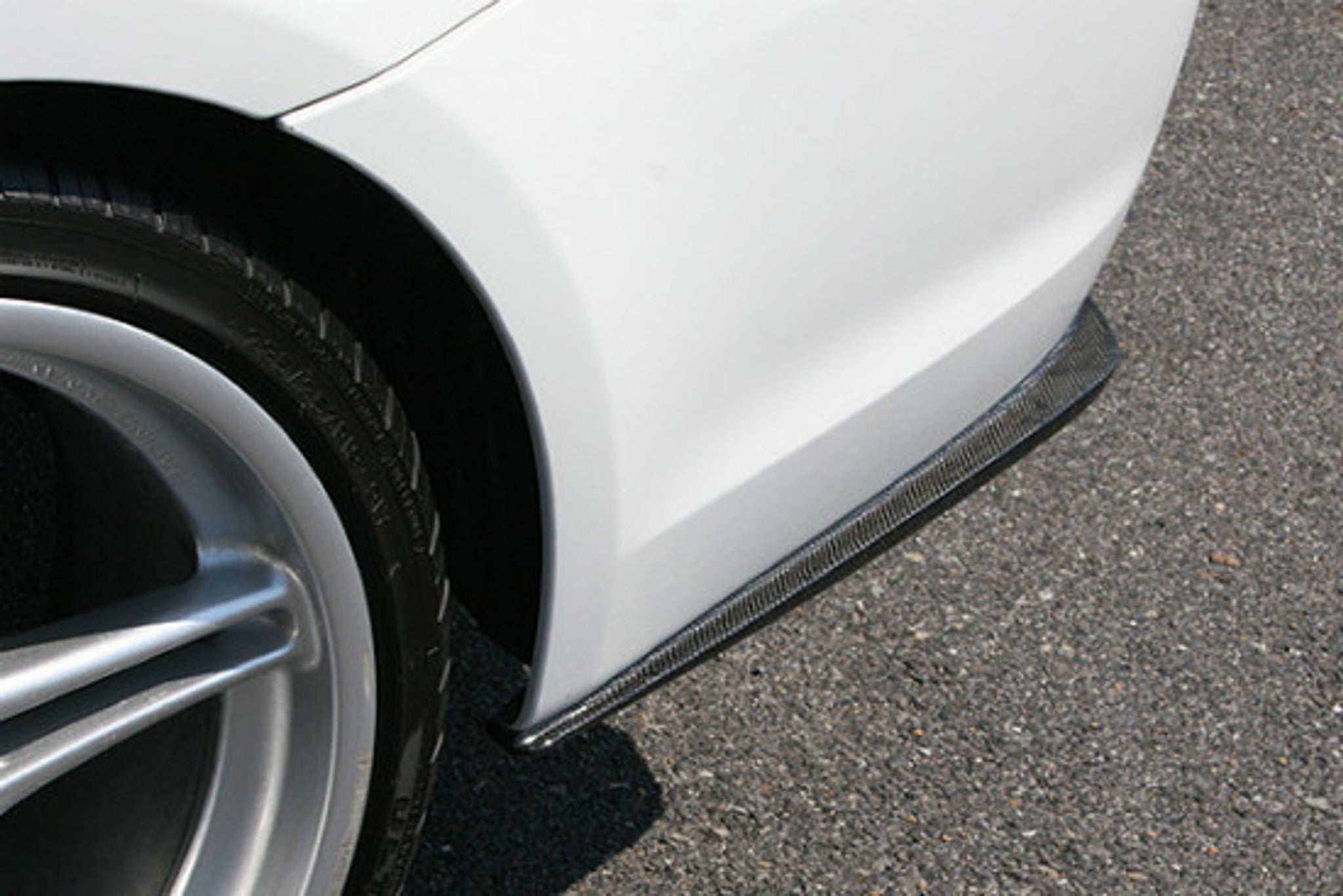 CHARGE SPEED 2005-2008 BMW E90 3-SERIES M-SPORT SEDAN BOTTOM LINE FRP FULL LIP KIT