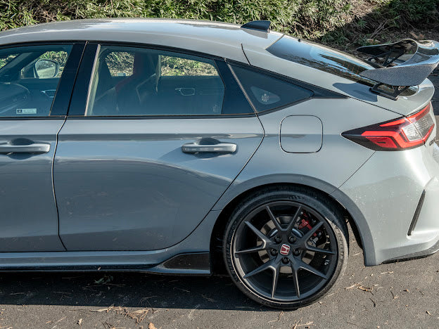 *BLEMISHED-DISCOUNTED* 2023-UP HONDA CIVIC TYPE-R CARBON FIBER REAR HIGH WING SPOILER