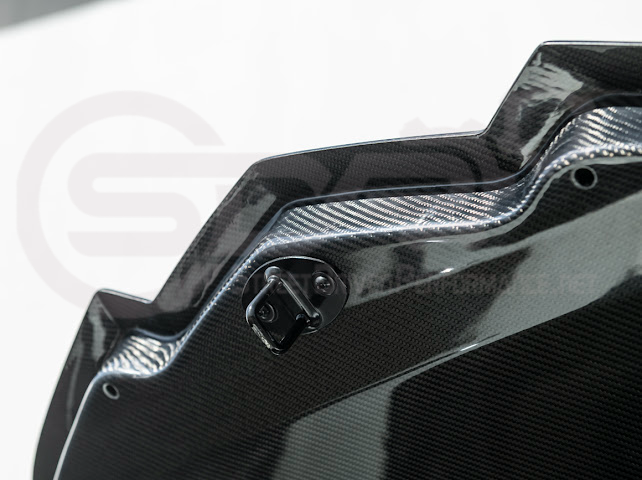 2020-PRESENT CHEVROLET CORVETTE C8 | ZR1 REPLICA STYLE DOUBLE SIDED CARBON FIBER FRONT VENTED HOOD