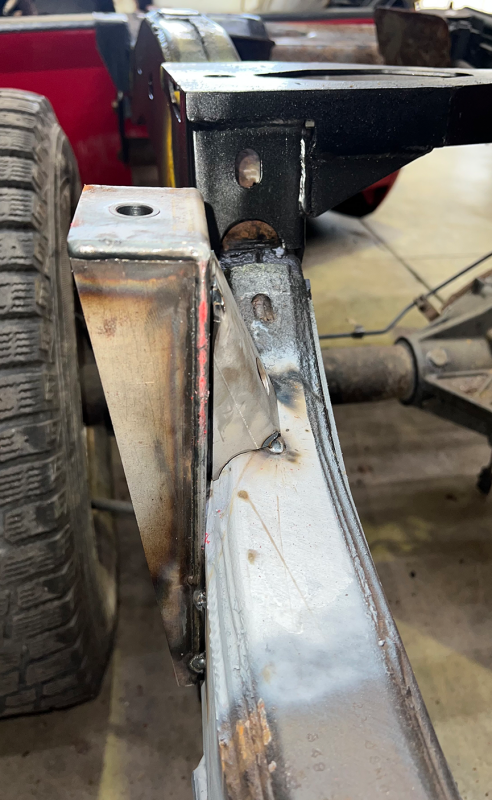 Rust Buster 2004-2012 Colorado Front Bed Mount - Left