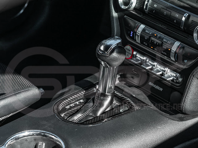 2015-2023 FORD MUSTANG S550 | CARBON FIBER CENTER GEAR SHIFT PANEL TRIM COVER