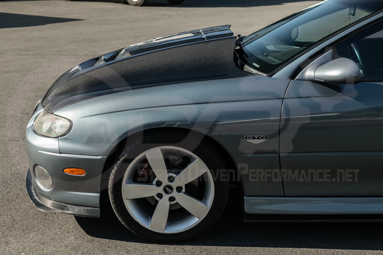 2004-2006 PONTIAC GTO | ZR1 STYLE CARBON FIBER FRONT VENTED COWL HOOD