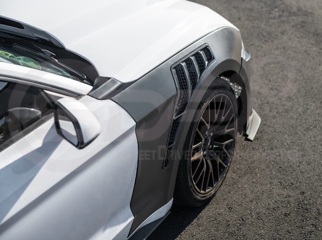 2018-2023 Ford Mustang S550 | GTD Style Primed Black Front Side Vented Fenders