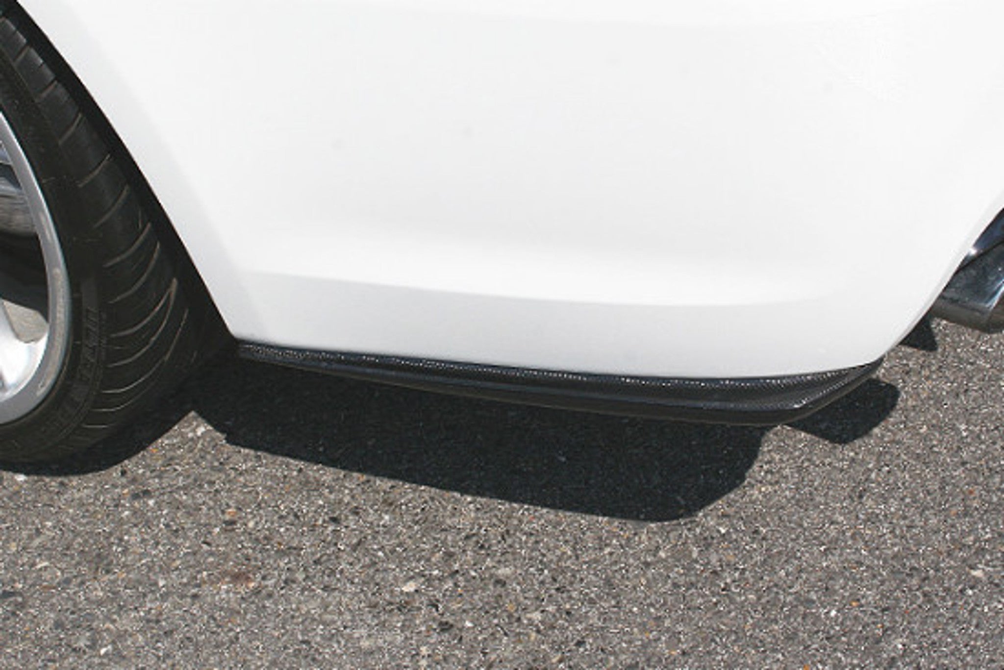CHARGE SPEED 2005-2008 BMW E90 3-SERIES M-SPORT SEDAN BOTTOM LINE FRP FULL LIP KIT