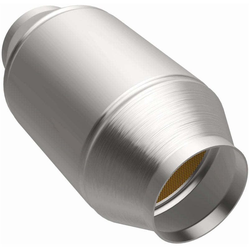 MagnaFlow Conv Universal 2.50 inch C/C CA Pre-OBDII