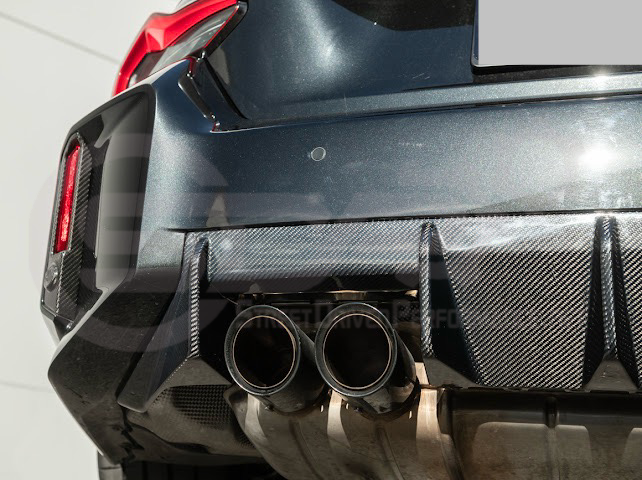 2023-UP BMW G87 M2 | M-SPORT PERFORMANCE V2 STYLE CARBON FIBER REAR BUMPER DIFFUSER
