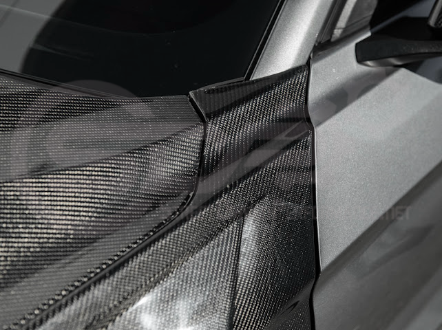 2018-2023 FORD MUSTANG S550 | GTD STYLE FRONT SIDE VENTED FENDERS (CARBON FIBER OR PRIMED BLACK)