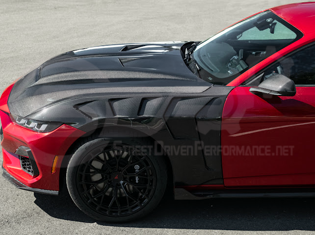 2024-UP FORD MUSTANG S650 | S550 SUPER SNAKE STYLE CARBON FIBER FRONT VENTED HOOD