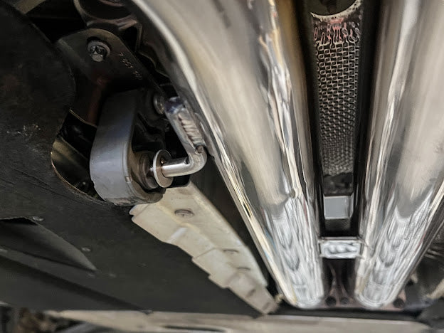 2014-2019 BMW F80 M3 & F82 / F83 M4 | MUFFLER AXLE BACK WITH RESONATED MID PIPE CAT BACK EXHAUST