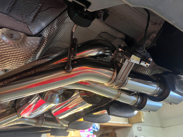 2015-2020 BMW F80 M3 F82 / F83 M4 | 2.5" PIPING W/ 3.5 " QUAD TIPS AXLE BACK EXHAUST