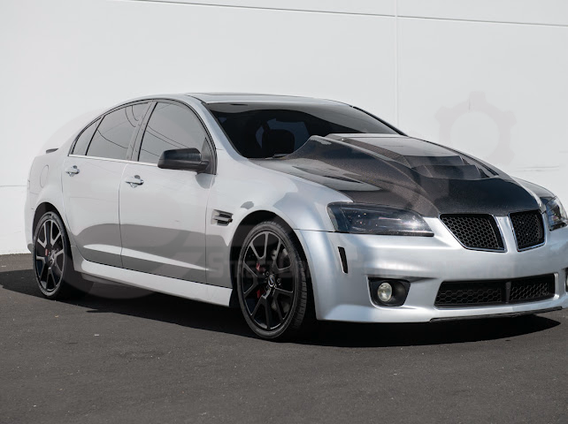 2008-2009 PONTIAC G8 CARBON FIBER ZR1 STYLE FRONT VENTED COWL HOOD