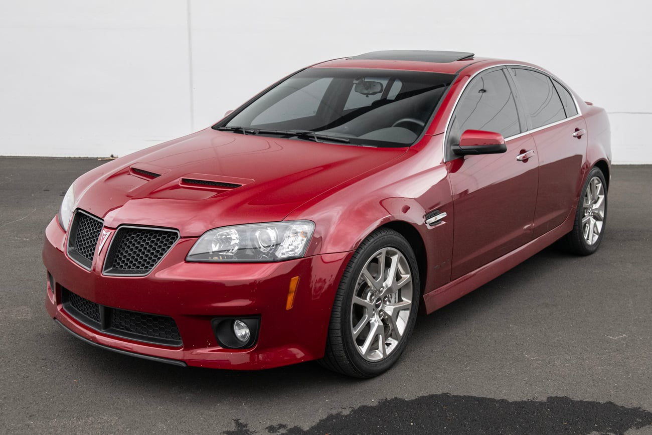 2008-09 PONTIAC G8 CARBON FIBER FRONT GRILLE TRIM SURROUNDING INSERT