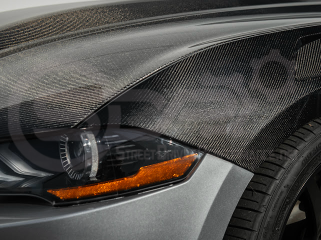 2018-2023 FORD MUSTANG S550 | GTD STYLE FRONT SIDE VENTED FENDERS (CARBON FIBER OR PRIMED BLACK)