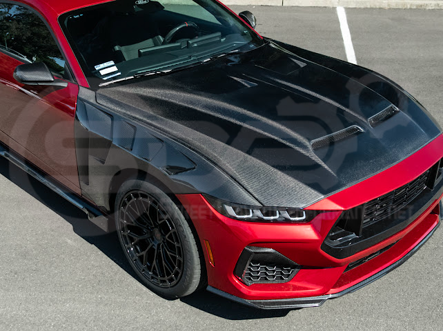 2024-UP FORD MUSTANG S650 | S550 SUPER SNAKE STYLE CARBON FIBER FRONT VENTED HOOD