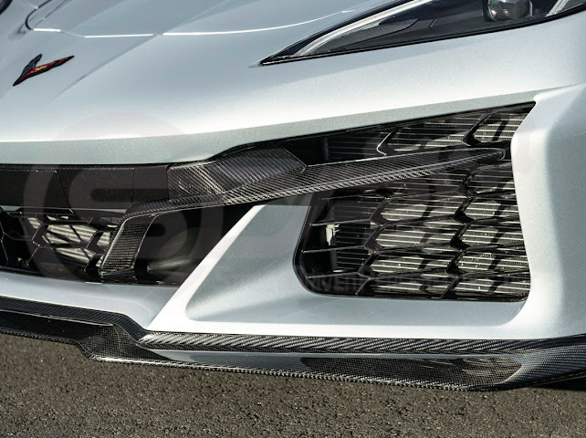 2023+ CHEVROLET CORVETTE C8 Z06 | CARBON FIBER FRONT BUMPER GRILLE INSERT PAIR