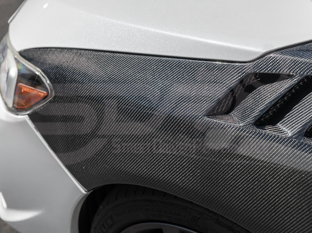 2015-2021 SUBARU WRX / STI | JDM STYLE CARBON FIBER SIDE VENTED FENDERS (PAIR)