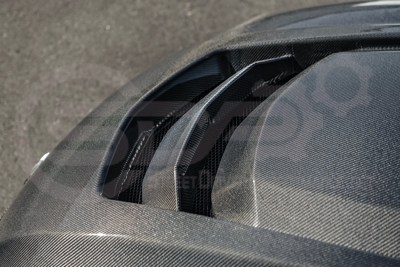 2004-2006 PONTIAC GTO | ZR1 STYLE CARBON FIBER FRONT VENTED COWL HOOD
