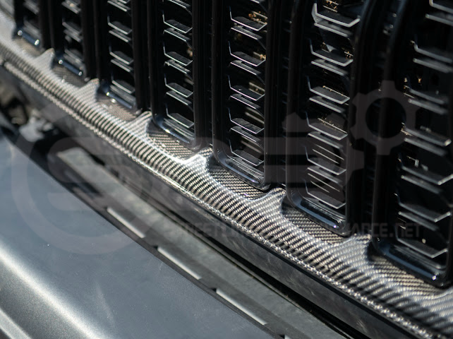 2024-UP JEEP WRANGLER GLADIATOR | FACTORY STYLE FRONT BUMPER GRILLE INSERT SURROUNDING REPLACEMENT