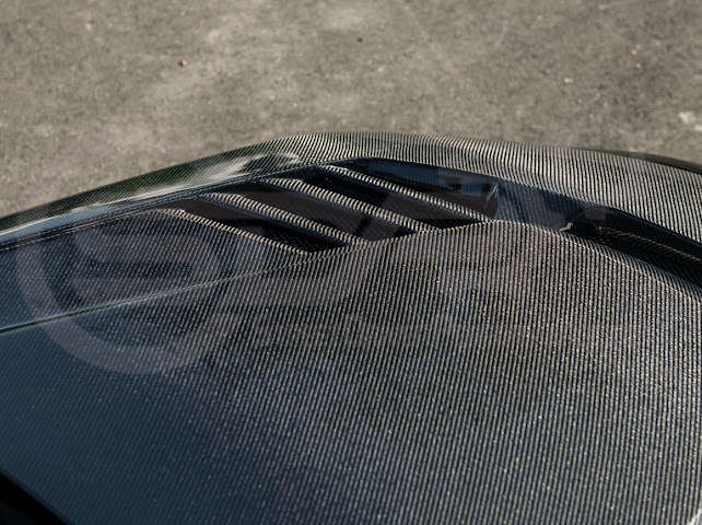 2023-Up BMW G87 M2 | V Style CARBON FIBER Front Vented Heat Extraction Hood