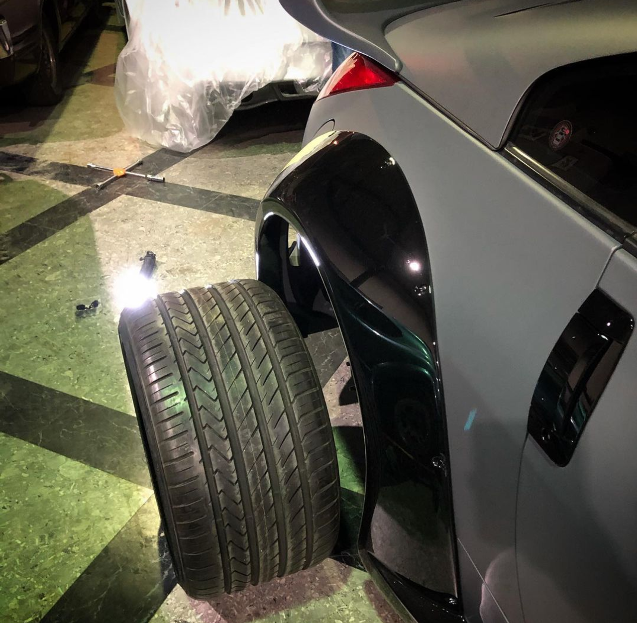 VeilSide 2003-2008 Nissan 350Z Z33 TOKYO DRIFT Wide Body Model 20" FORGED Wheels 4 Pieces Set in Matte Black Front 20x9J Tire 255/30-20; Rear 20x12.5J Tire 325/25-20