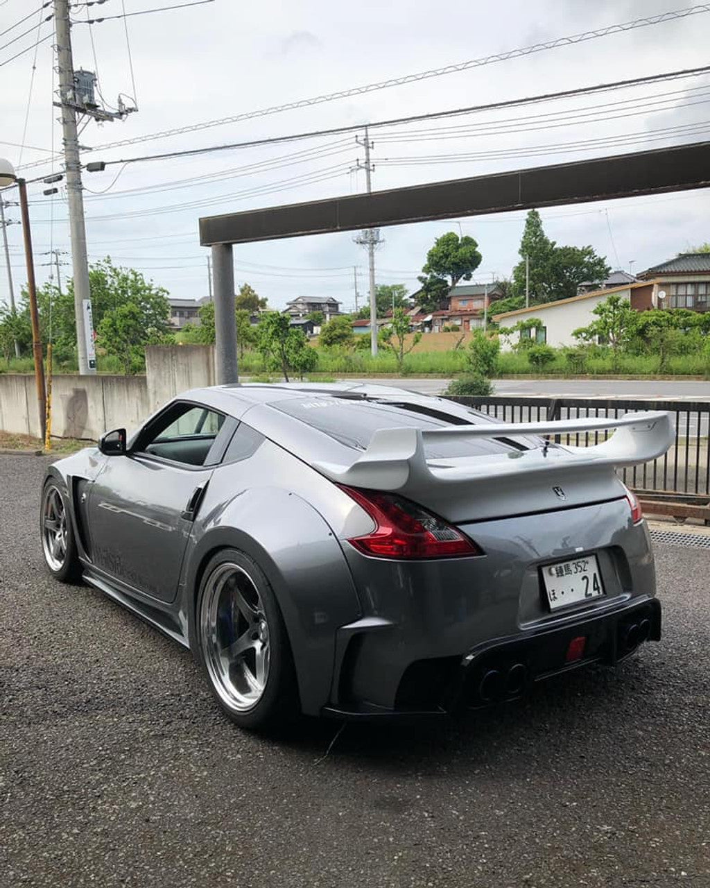 VeilSide 2009-2023 Nissan 370Z Ver. I Model Rear Over Fenders (FRP) Pair