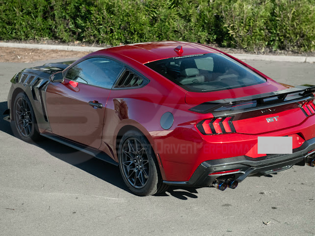 2024-UP FORD MUSTANG S650 | FACTORY STYLE DRY CARBON FIBER SIDE FENDER FUEL TANK GAS LID COVER