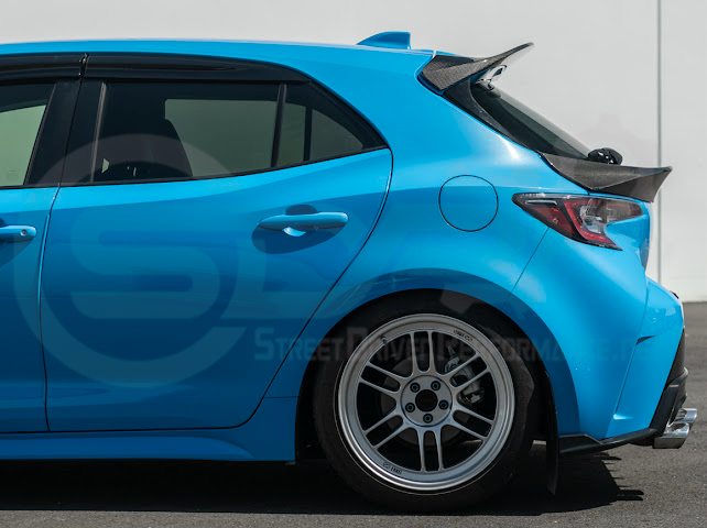 2019-UP TOYOTA GR COROLLA | JDM SDP PERFORMANCE STYLE CARBON FIBER REAR HATCH MID WING SPOILER