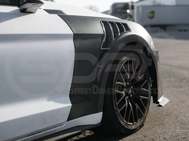 2018-2023 Ford Mustang S550 | GTD Style Primed Black Front Side Vented Fenders