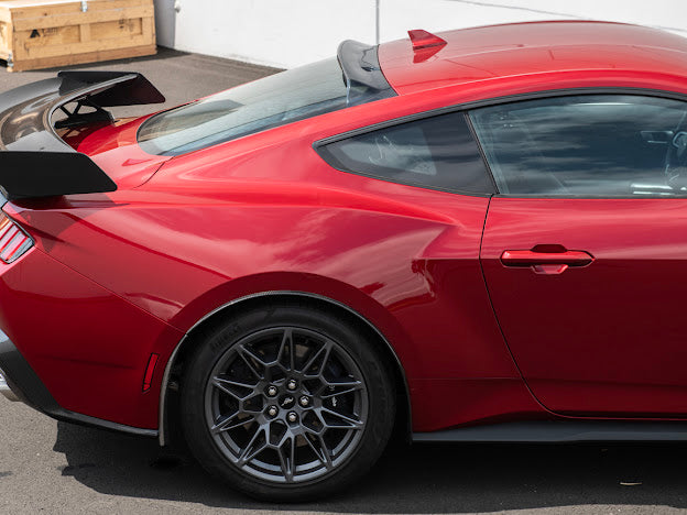 2024-UP FORD MUSTANG S650 | REAR ROOF WINDOW VISOR