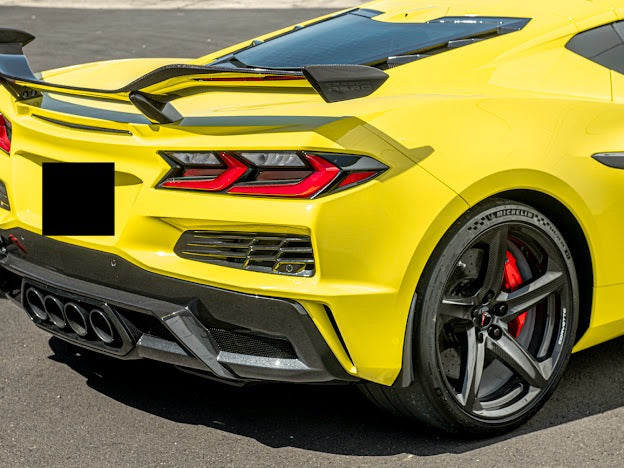 2020+ CHEVROLET CORVETTE C8 Z06 & E-RAY | MATTE BLACK XL EXTENDED FRONT SPLASH GUARD