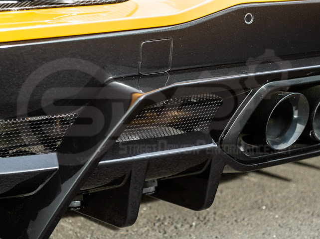2023-UP CORVETTE C8 Z06 | GLOSSY BLACK REAR BUMPER FINNED DIFFUSER
