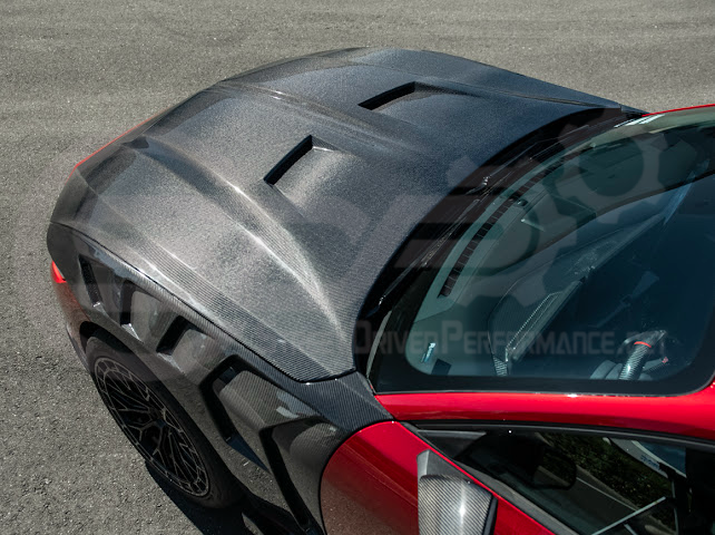 2024-UP FORD MUSTANG S650 | S550 SUPER SNAKE STYLE CARBON FIBER FRONT VENTED HOOD
