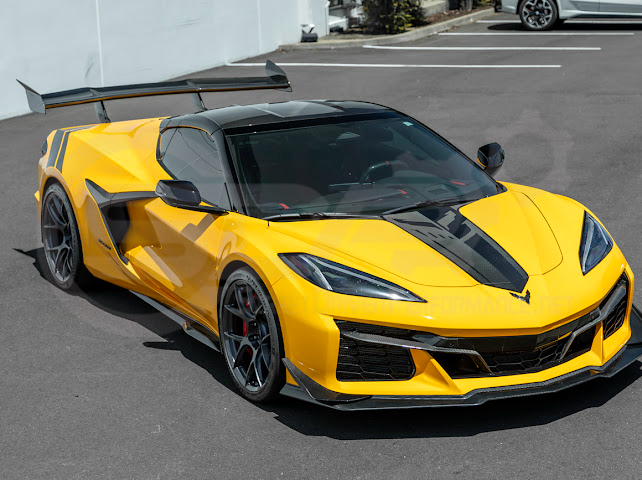 2023-UP CORVETTE C8 Z06 | Z07 EXTENDED PACKAGE CARBON FIBER FRONT LIP SPLITTER & CANARDS GROUND EFFECTS