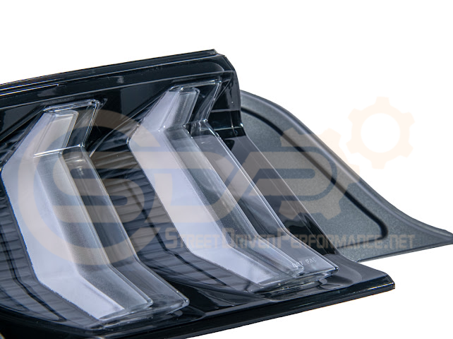 2015-2023 FORD MUSTANG S550 | SIGNAL LED XB RED / CLEAR REAR TAIL LIGHT