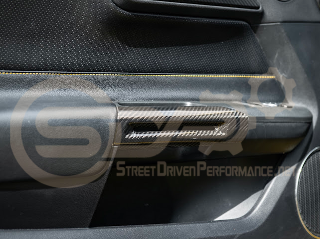 2024-UP FORD MUSTANG S650 | CARBON FIBER SIDE DOOR ARMREST PANEL TRIM COVER