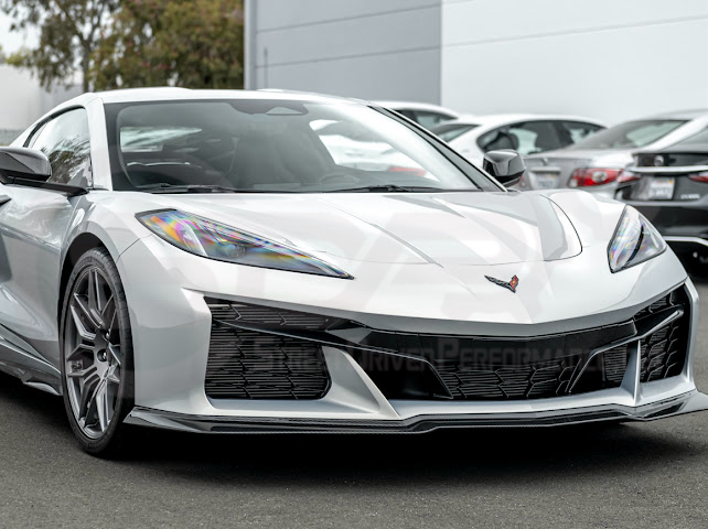 2023-UP CORVETTE C8 Z06 | Z07 STYLE EXTENDED ONE-PIECE FRONT LIP SPLITTER GROUND EFFECTS