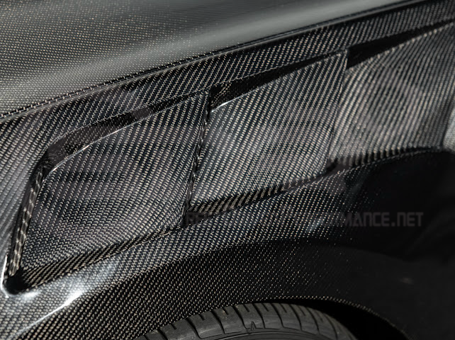 2018-2023 FORD MUSTANG S550 | GTD STYLE FRONT SIDE VENTED FENDERS (CARBON FIBER OR PRIMED BLACK)
