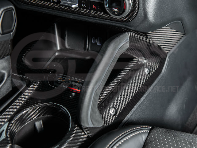 2021-UP FORD BRONCO CARBON FIBER GEAR SHIFT PANEL TRIM COVER