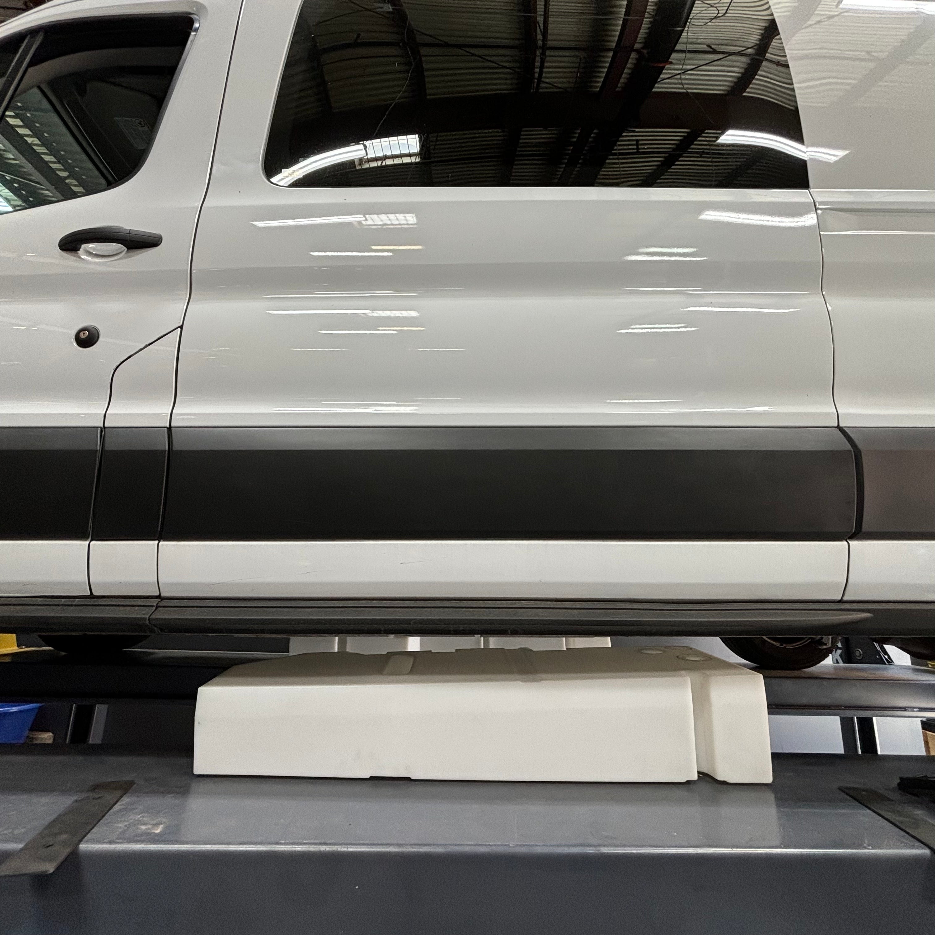 22 Gallon Drivers Side Undercarriage Fresh Water Tank for 2015-2024 Ford Transit 148" & 148" EXT