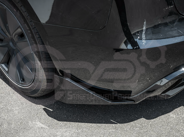 2024-UP TESLA MODEL 3 TRACK STYLE REAR BUMPER DIFFUSER